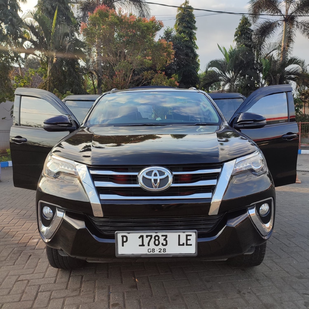 Toyotaa Fortuner 2.4 G Automatic