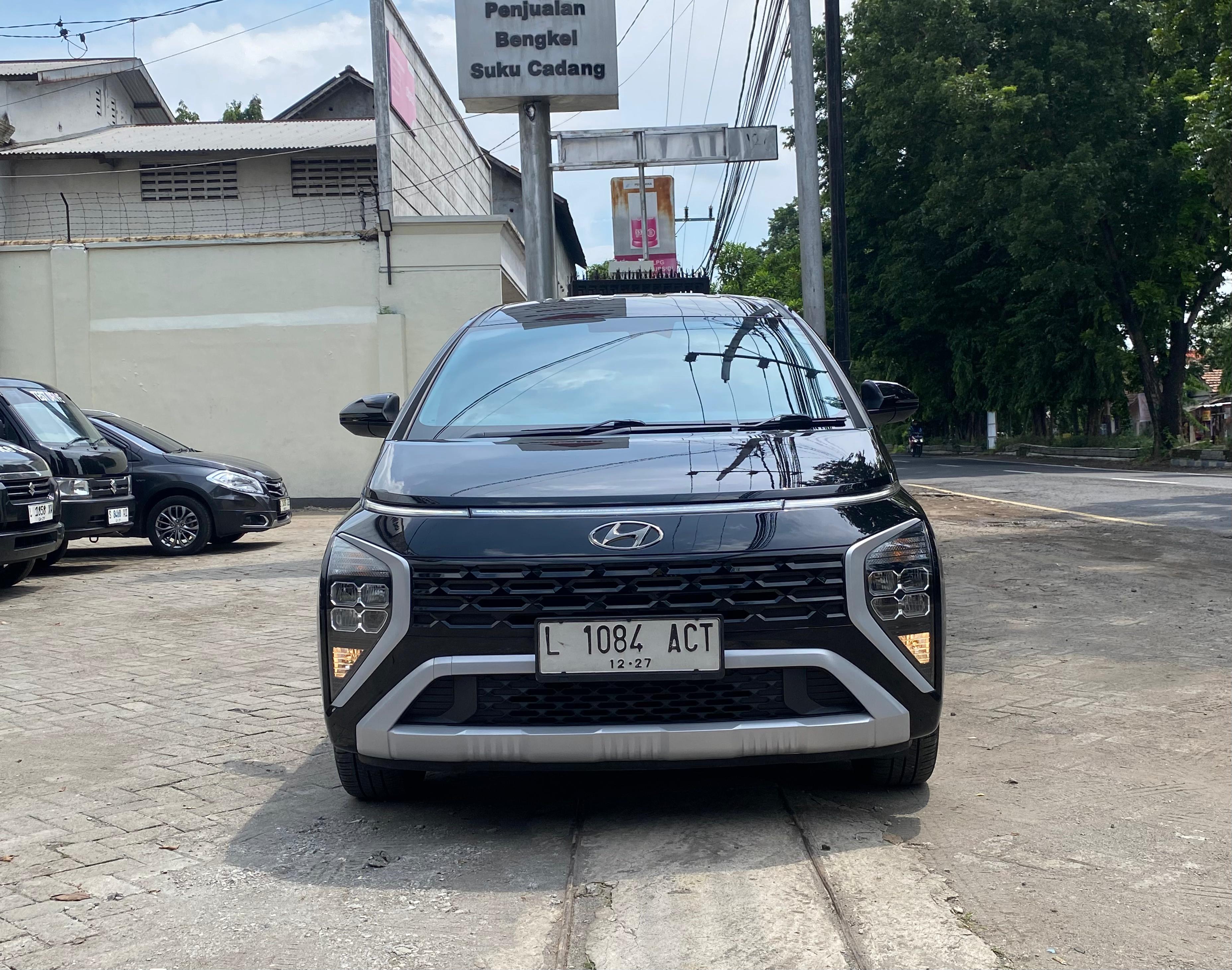 Hyundai Stargazer Prime Matic Hitam